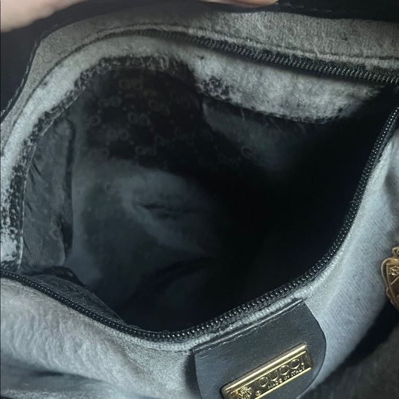 Gucci Black GG Pattern Shoulder Bucket Bag - Picture 14 of 16